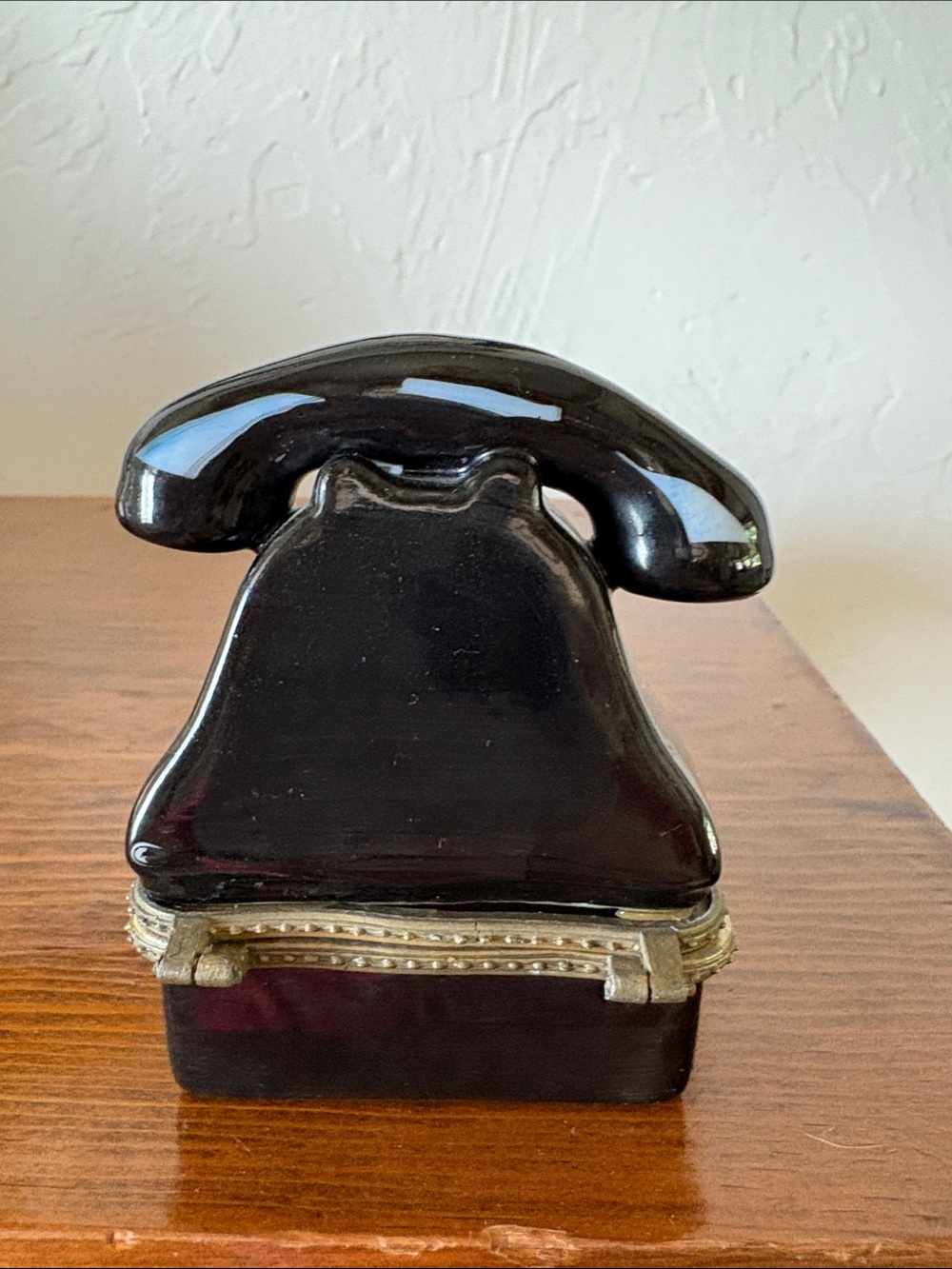 Black Ceramic Vintage Telephone Jewelry Trinket Box with Gold Accents - Picture 2 of 2